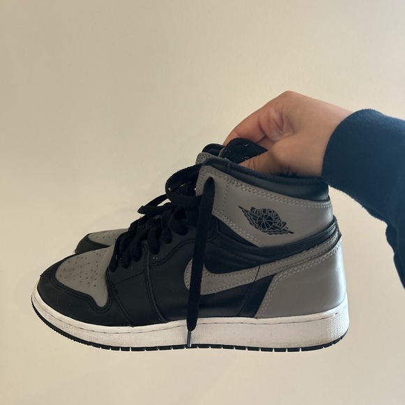 GS JORDAN 1 shadows - size 7 men’s/8.5 women’s - Picture 3 of 3